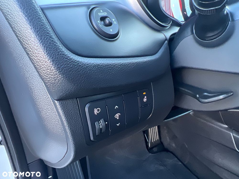 Kia Ceed 1.6 GDI Dream Team Edition - 15