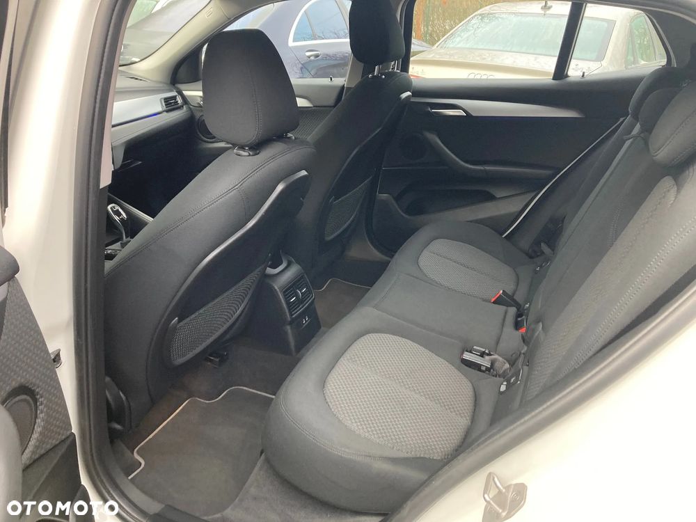 BMW X2 sDrive18i Advantage - 9