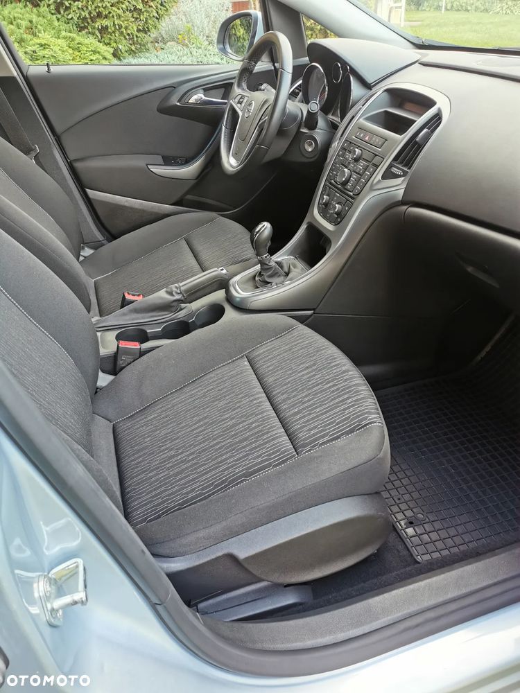 Opel Astra 1.6 Business EU6 - 18