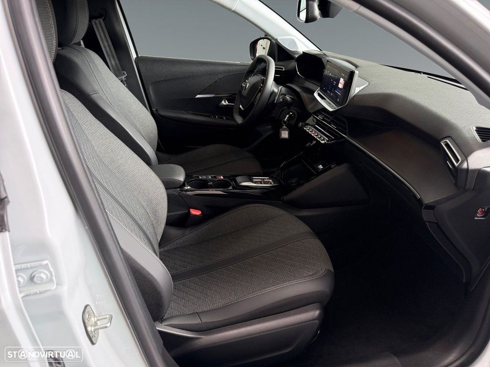Peugeot 208 1.2 Hybrid Allure e-DCS6 - 16