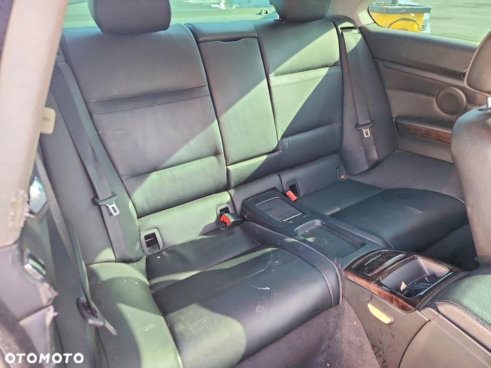 BMW Seria 3 335i Luxury Line - 11