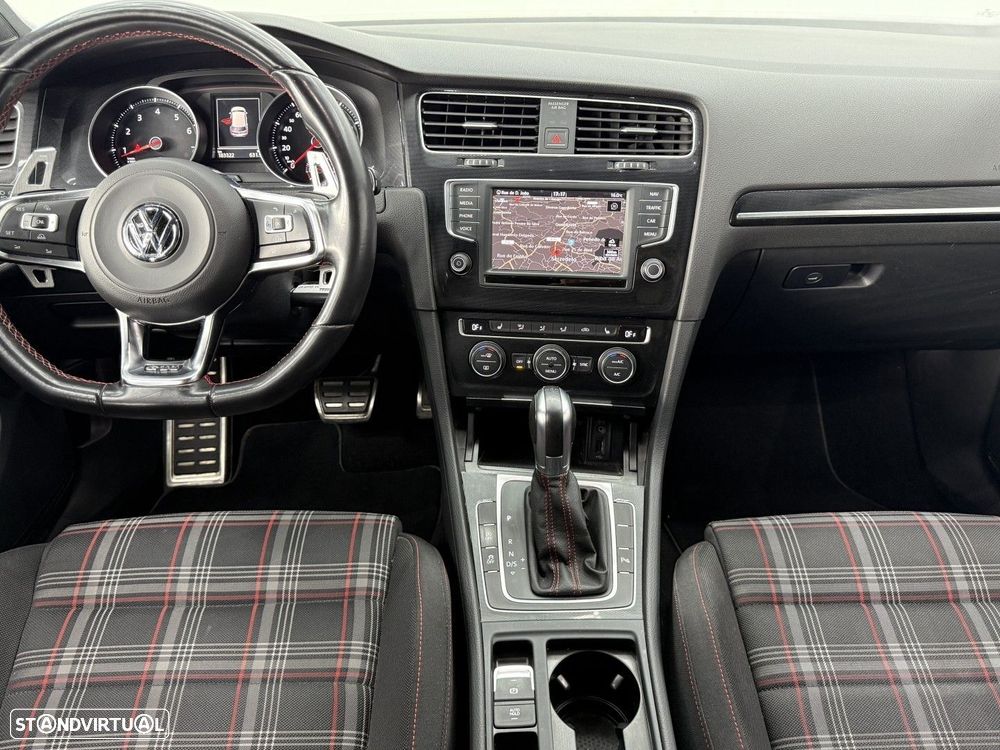 VW Golf 2.0 TSi GTi DSG - 25