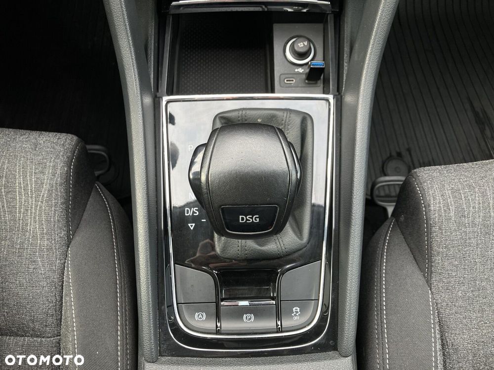 Skoda Karoq 1.5 TSI ACT Style DSG - 24