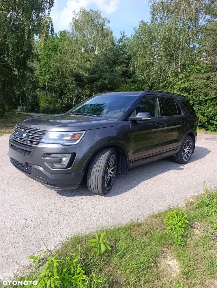 Ford Explorer - 2