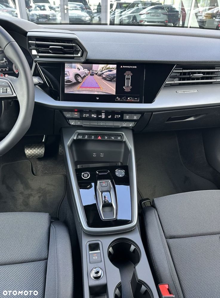 Audi A3 Sportback - 16