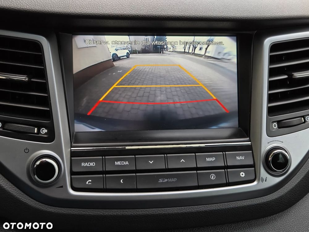 Hyundai Tucson 2.0 CRDI BlueDrive Style 2WD - 20