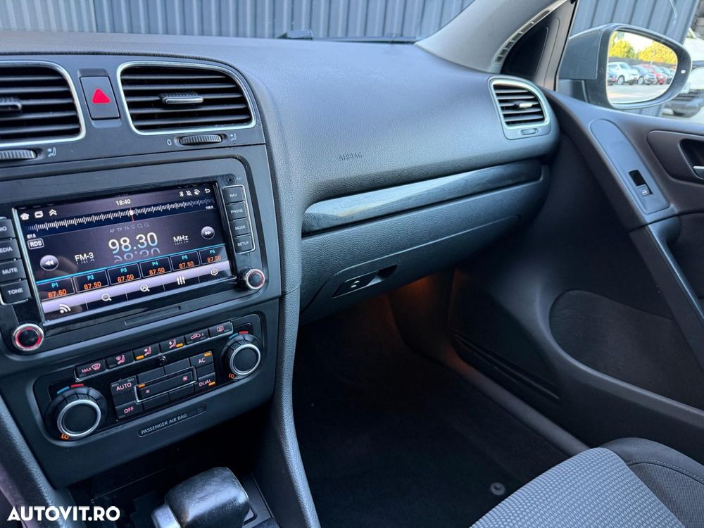 Volkswagen Golf - 9