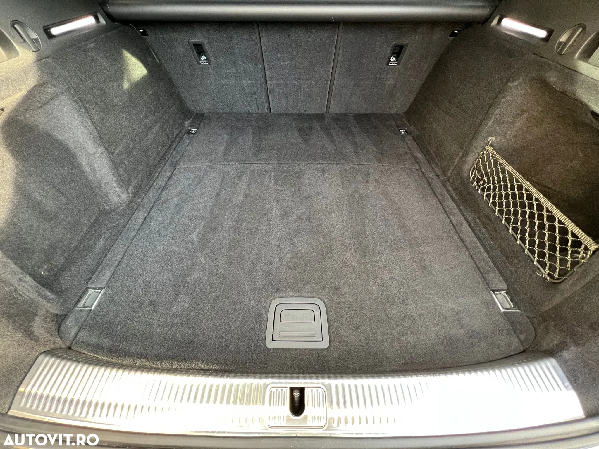 Audi A4 Avant 2.0 40 TDI quattro S tronic S Line - 2