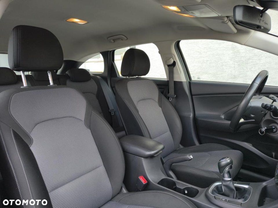 Hyundai i30 - 23