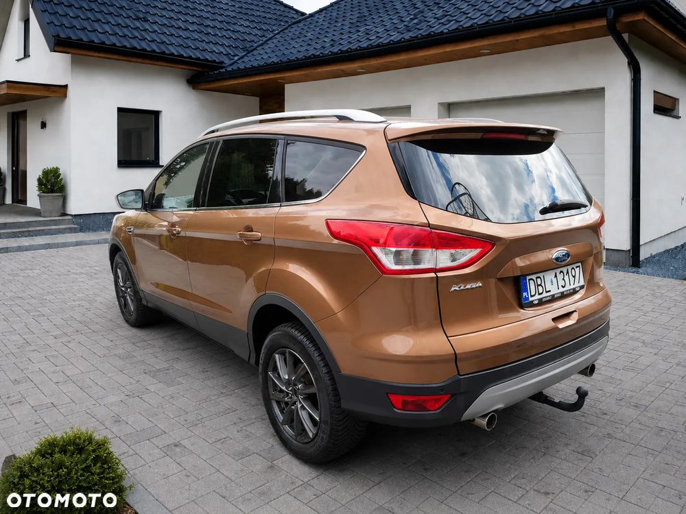 Ford Kuga 2.0 TDCi 2x4 Titanium - 9