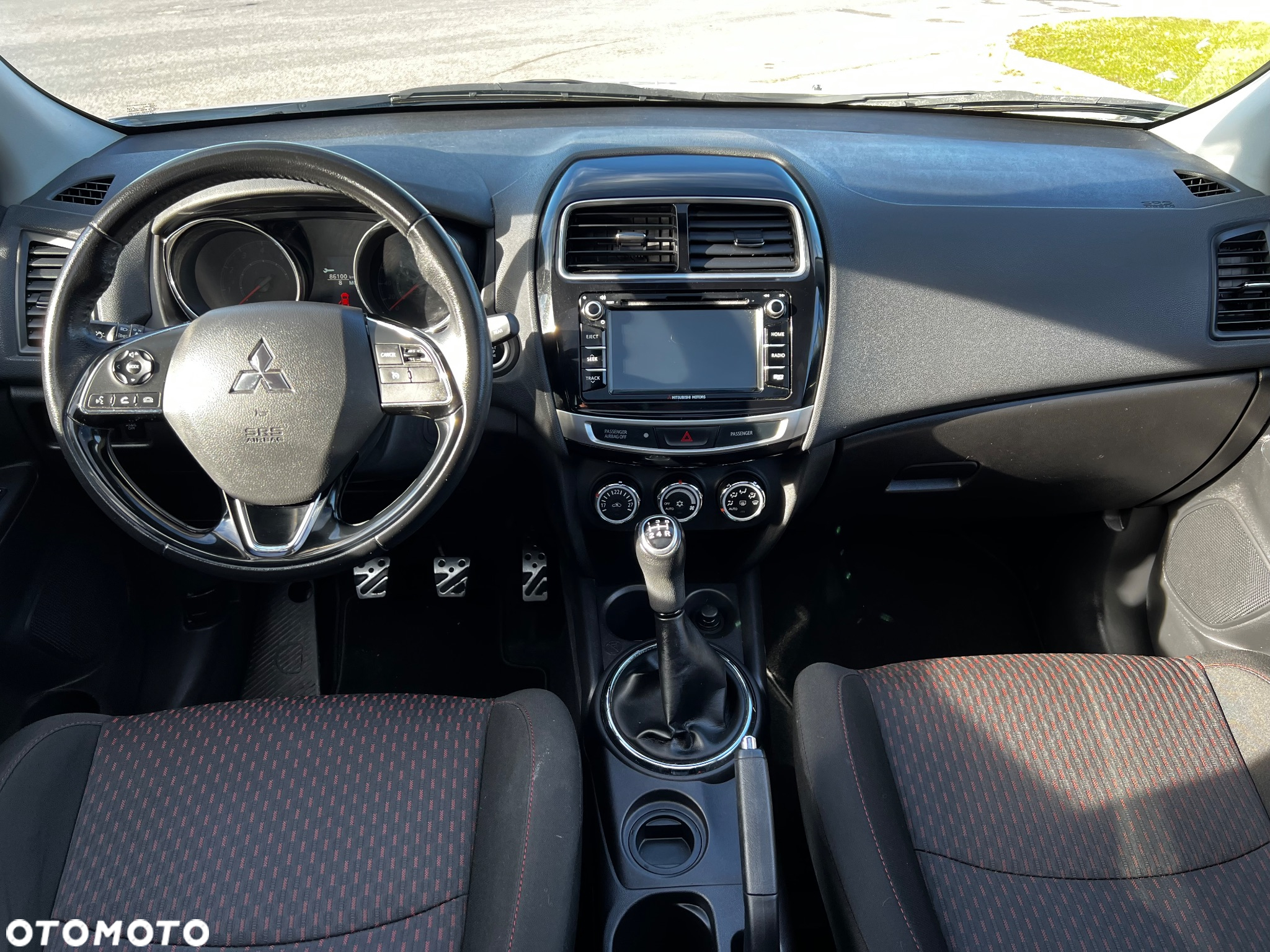 Mitsubishi ASX - 12
