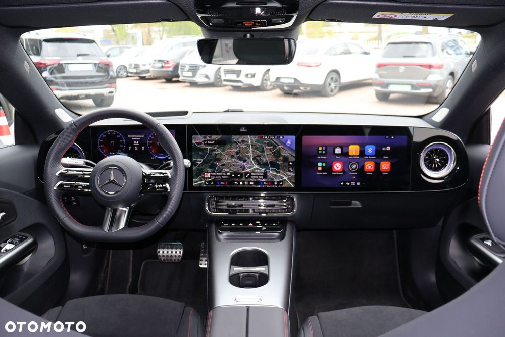 Mercedes-Benz CLA - 12