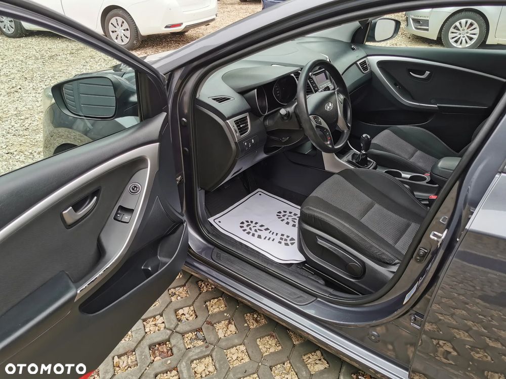 Hyundai i30 1.6 CRDi Comfort - 8