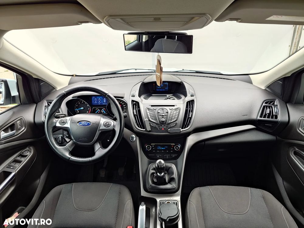 Ford Kuga 2.0 TDCi 2x4 SYNC - 12