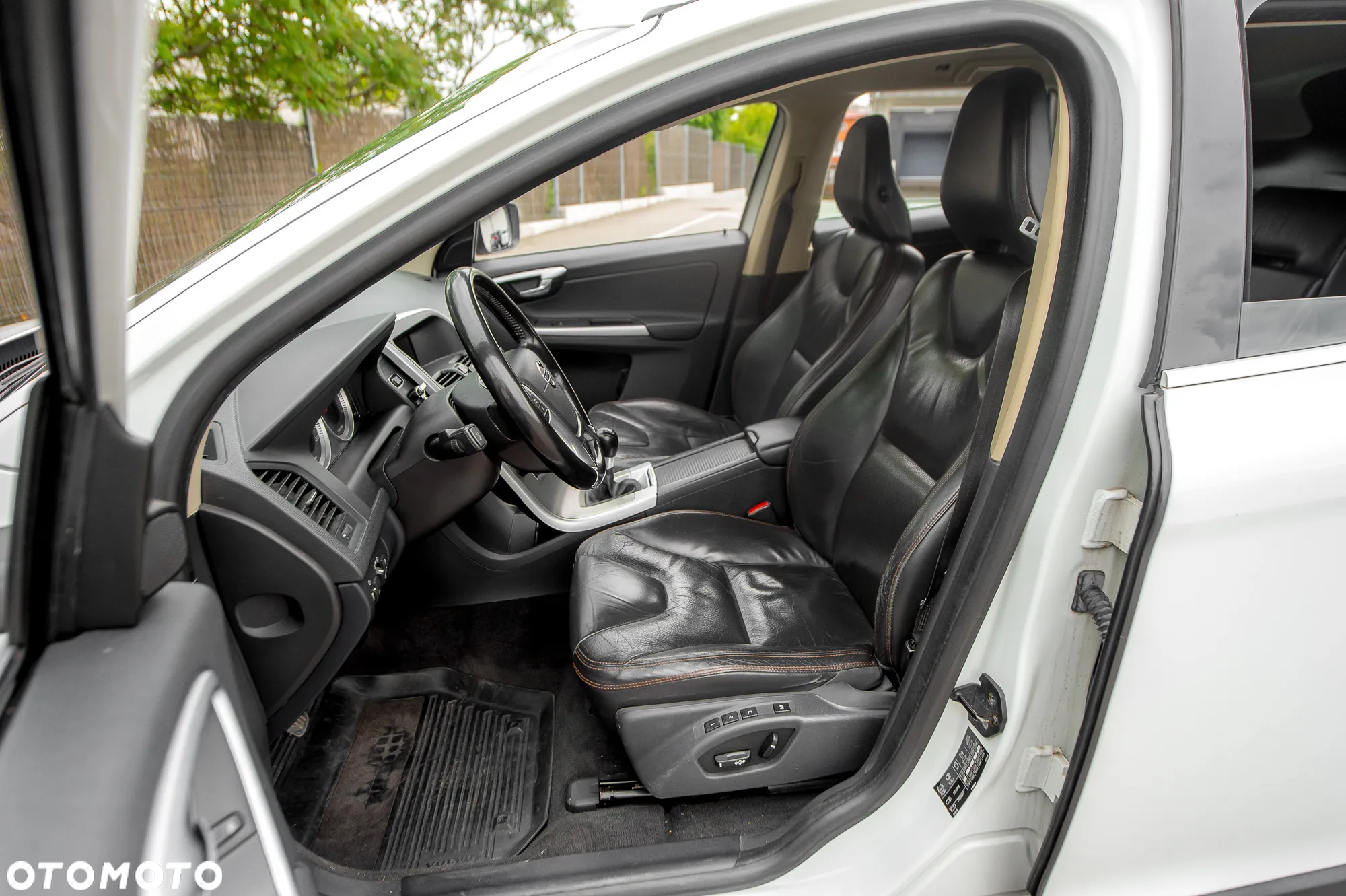 Volvo XC 60 - 16