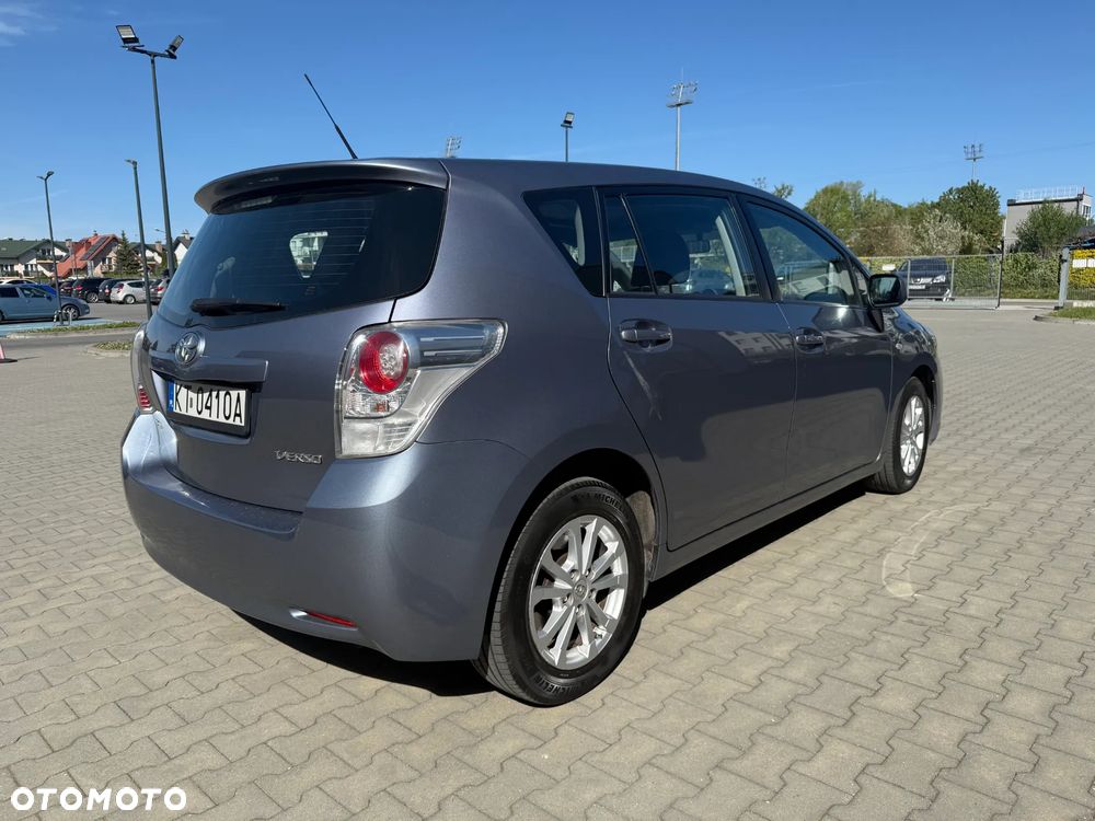 Toyota Verso 2.0 D-4D Edition - 8