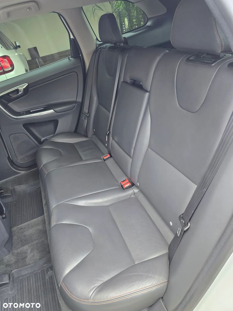 Volvo XC 60 T5 AWD Drive-E Summum - 25
