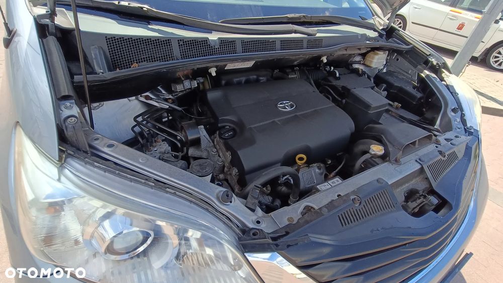 Toyota Sienna ver-3-5-v6-se - 36