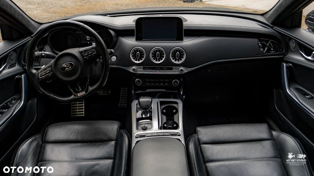 Kia Stinger 3.3 T-GDI V6 GT AWD - 17