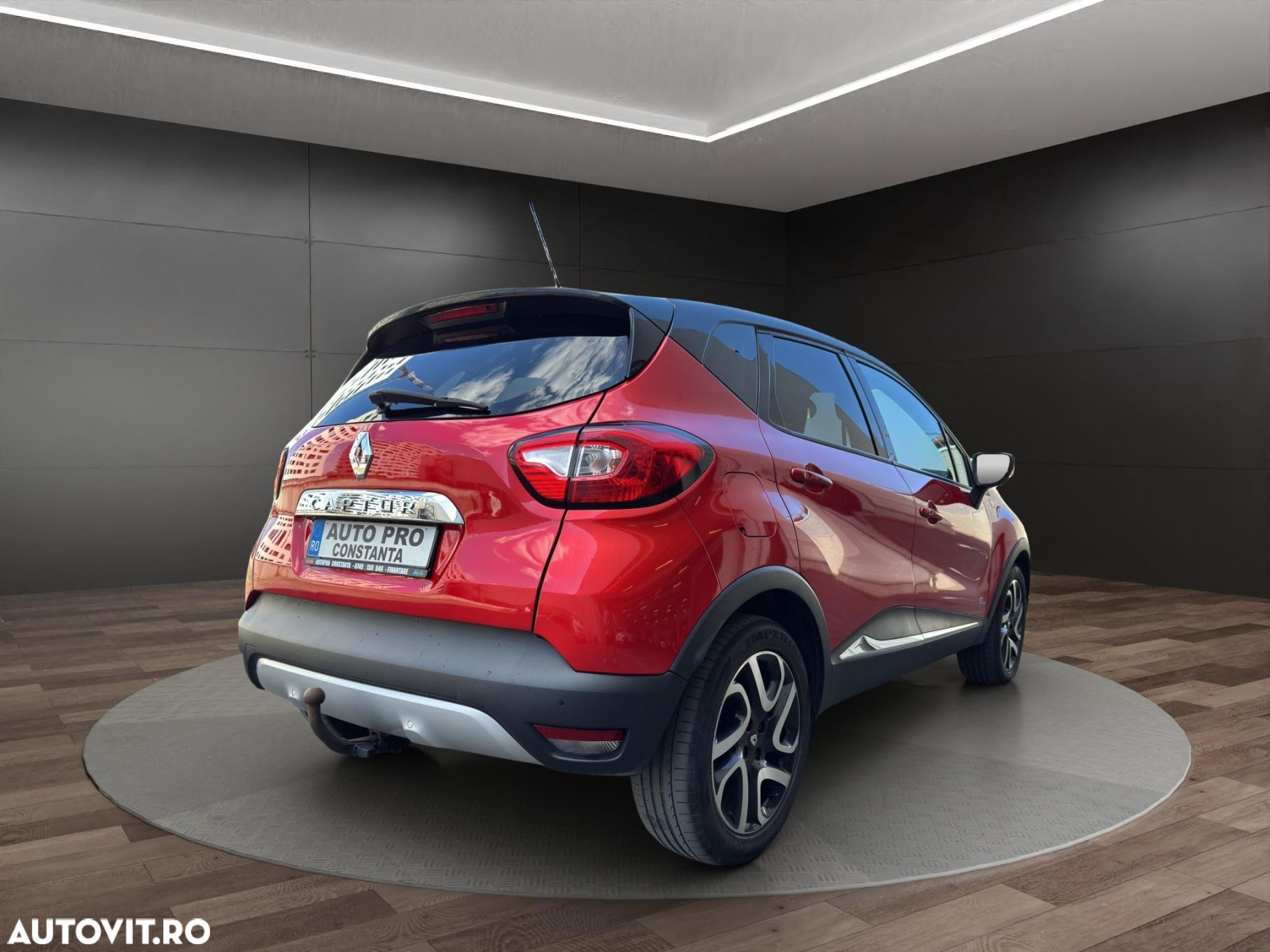 Renault Captur dCi 90 EDC Helly Hansen - 3
