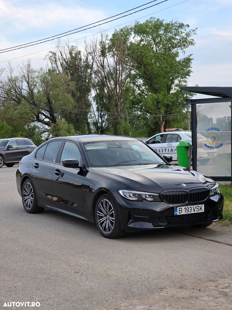 BMW Seria 3 330i Aut. Advantage - 1