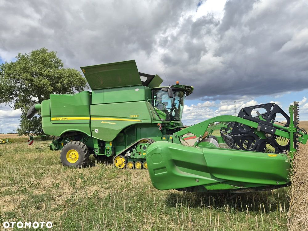 John Deere S690i - 10