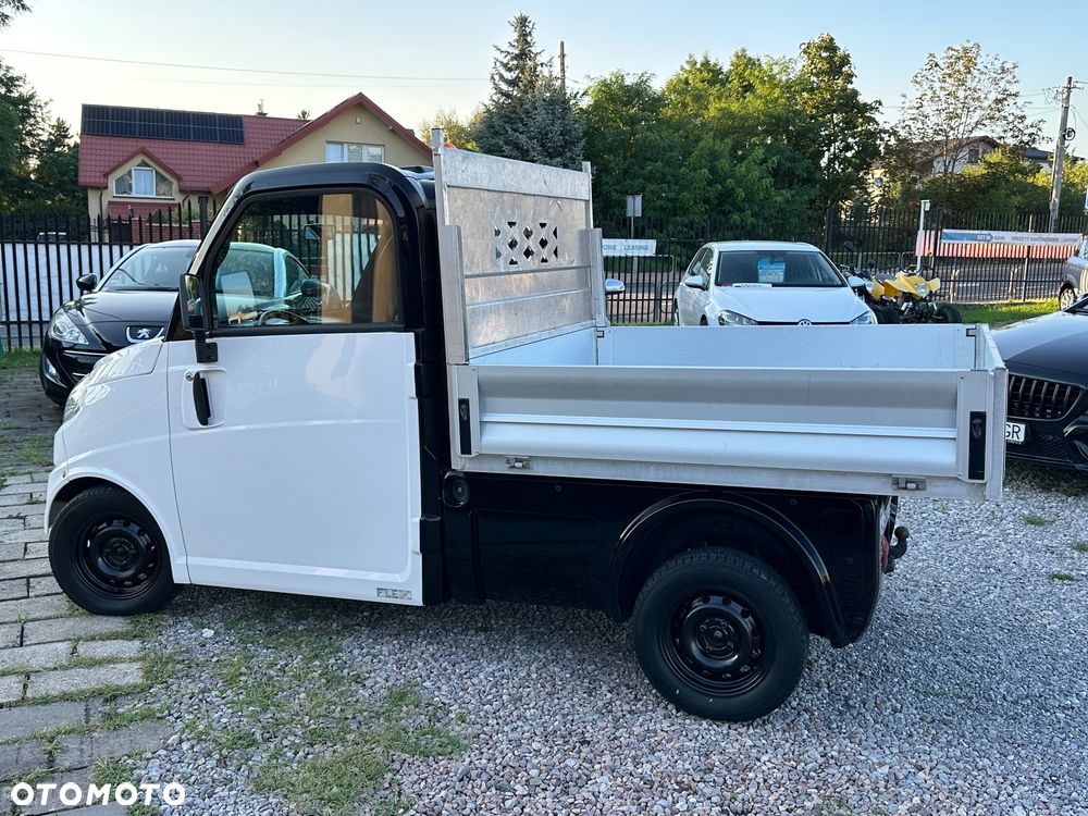 Microcar M.GO - 16
