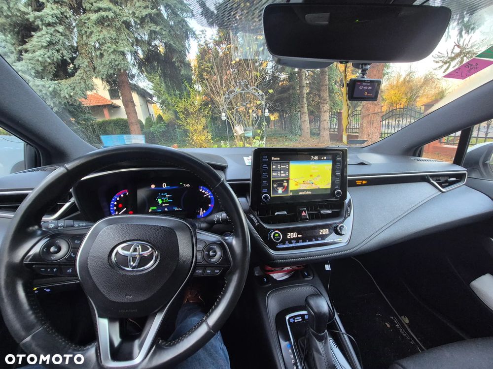 Toyota Corolla 1.8 Hybrid Comfort - 10