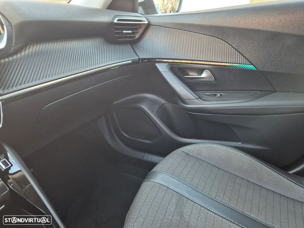Peugeot 2008 1.5 BlueHDi Allure Pack - 9
