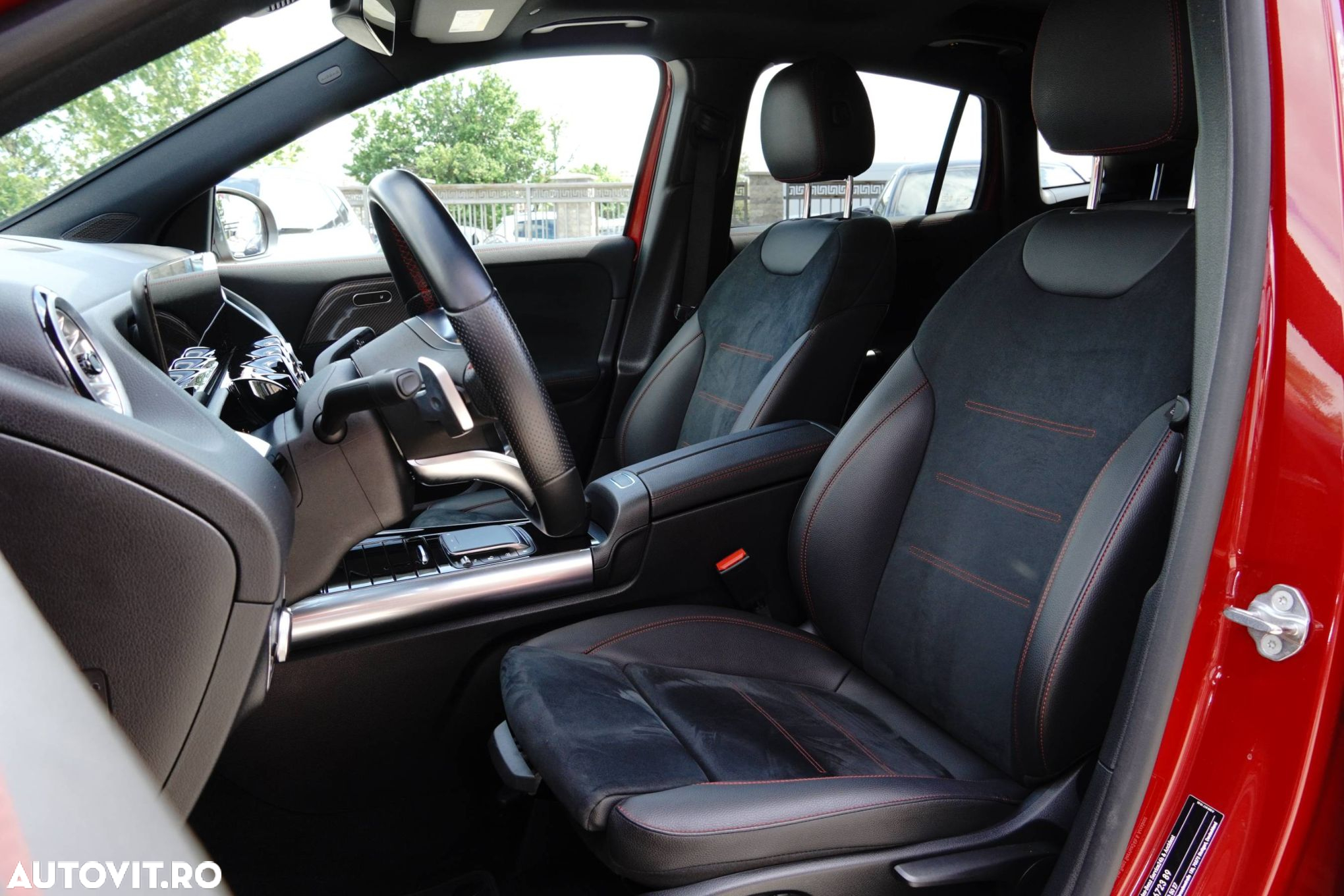Mercedes-Benz GLA - 14