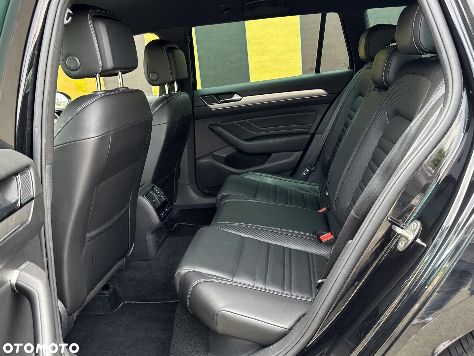 Volkswagen Passat 2.0 TDI EVO Elegance DSG - 12