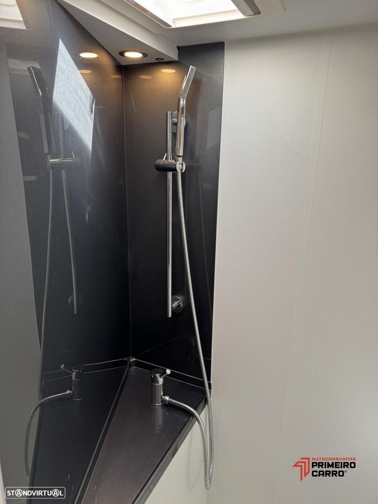 Adria Matrix 640 DC GT Edition c.central e basculante - 19