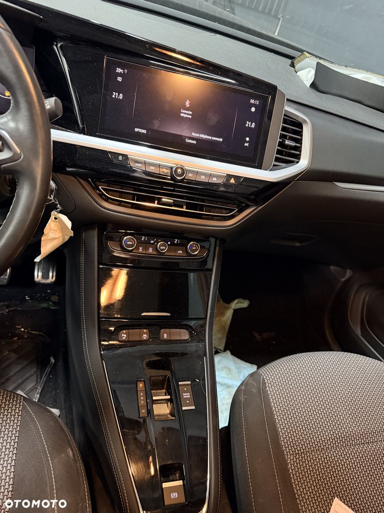 Opel Grandland 1.2 T GS S&S - 10