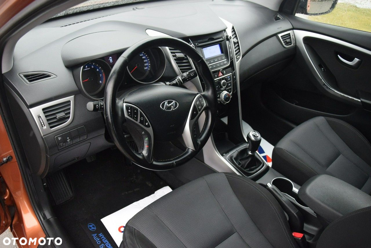 Hyundai i30 - 24