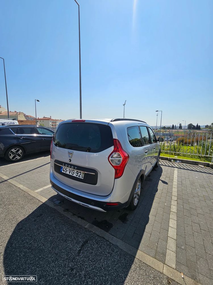 Dacia Lodgy 1.5 dCi Stepway 7L - 6
