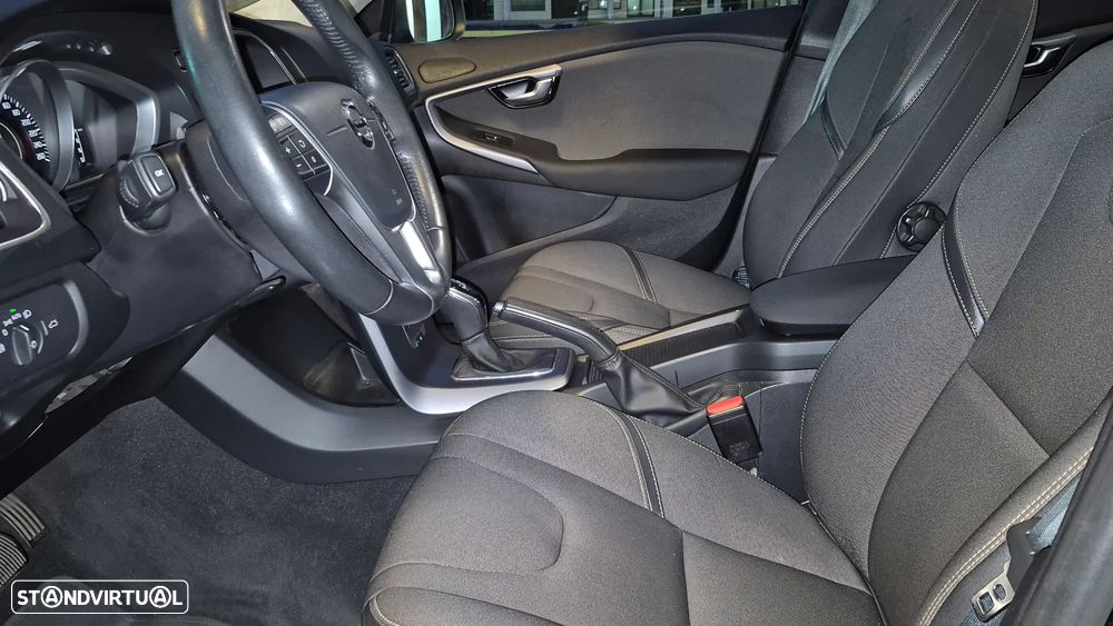 Volvo V40 1.5 T3 Sport Edition Plus Geartronic - 17