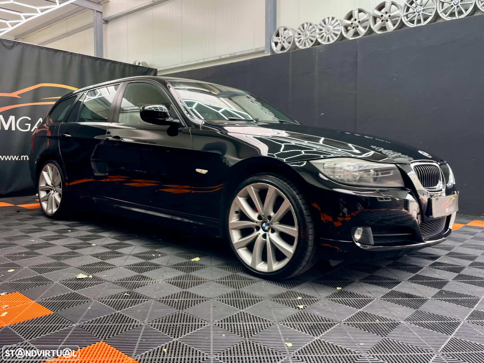 BMW 320 d Touring xDrive Navigation Auto - 2