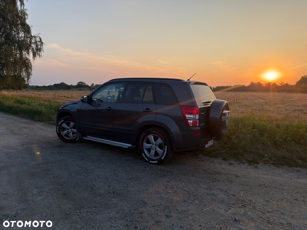 Suzuki Grand Vitara 2.4 Premium - 4