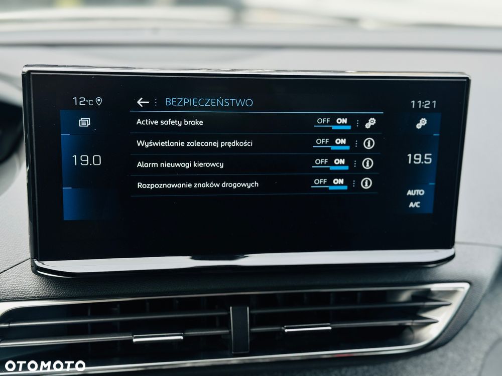 Peugeot 3008 BlueHDi 130 Stop & Start EAT8 Allure Business-Paket - 11