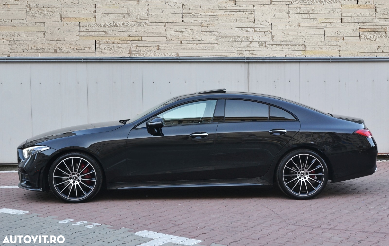 Mercedes-Benz CLS 300 d 9G-TRONIC AMG Line - 4