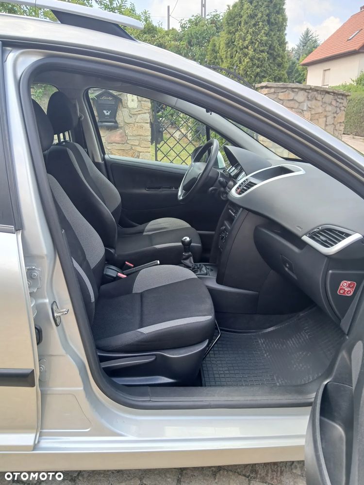 Peugeot 207 1.4 16V Trendy - 14