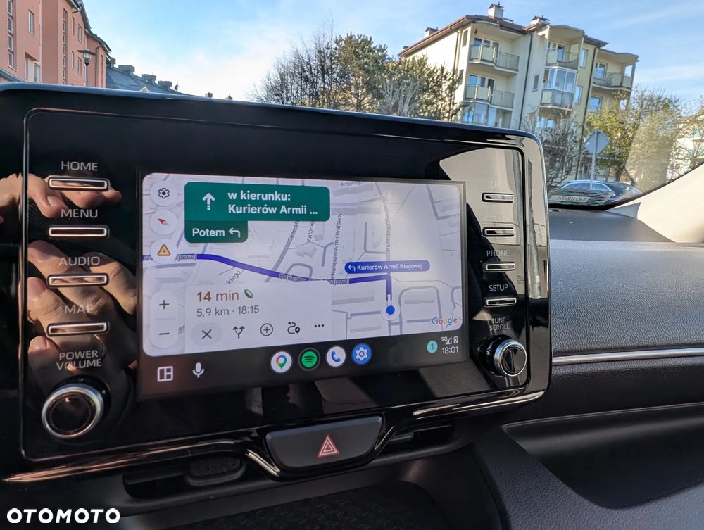 Toyota Yaris 1.5 Comfort CVT - 15