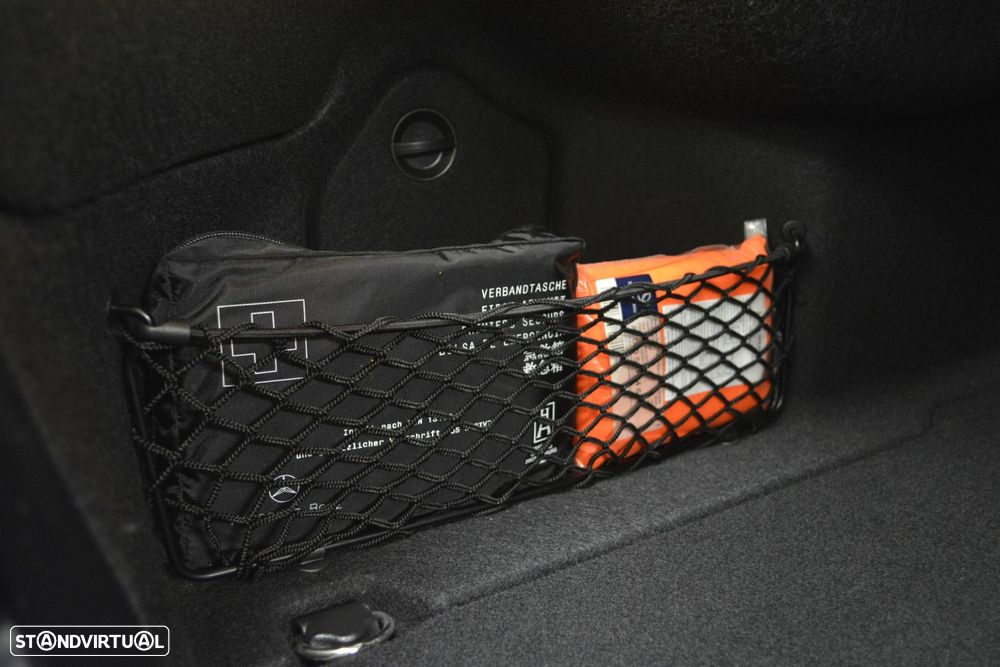 Mercedes-Benz CLA 200 CDI Urban - 33