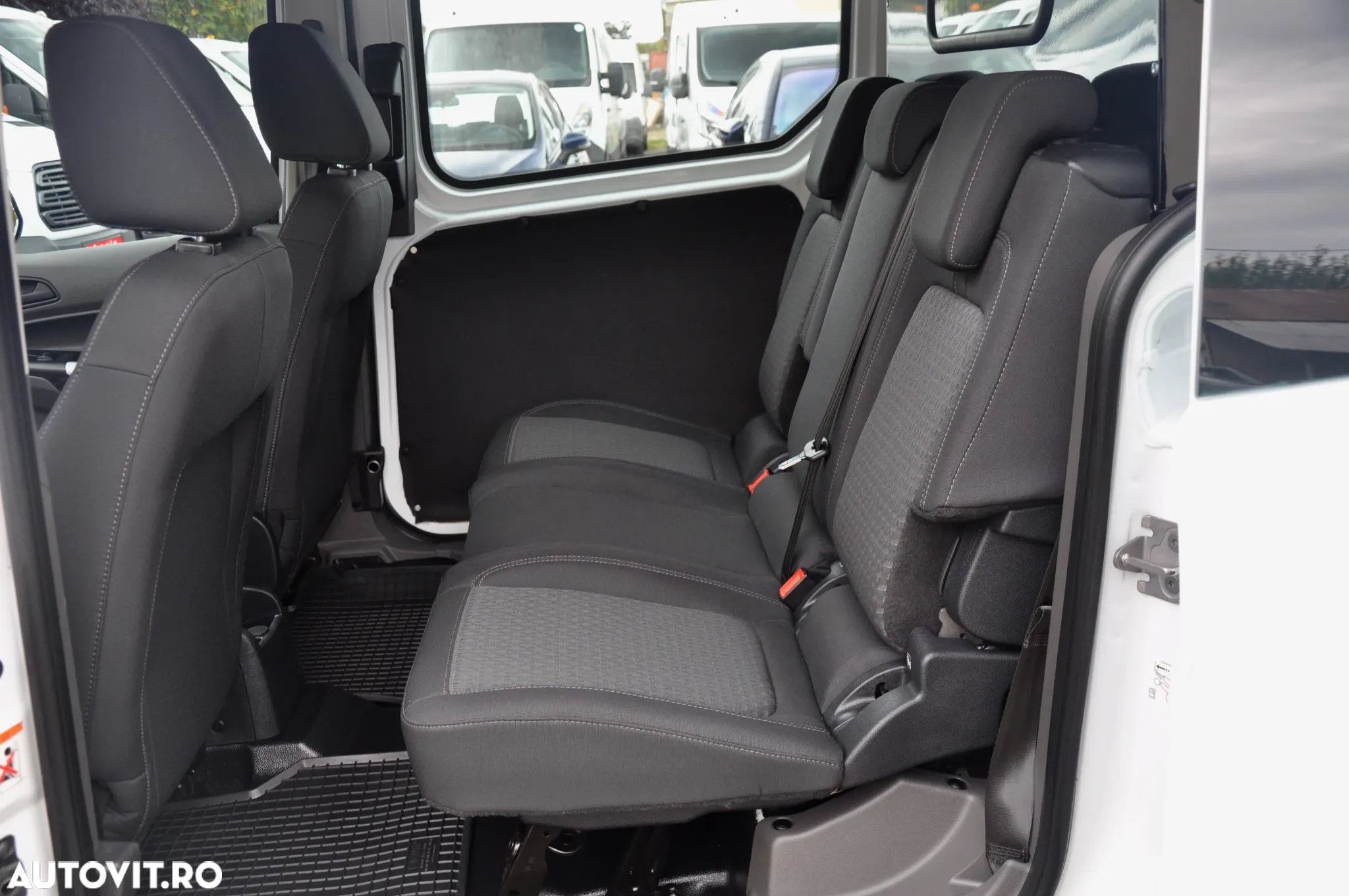 Ford Transit Connect L2H1 5 Locuri - 15