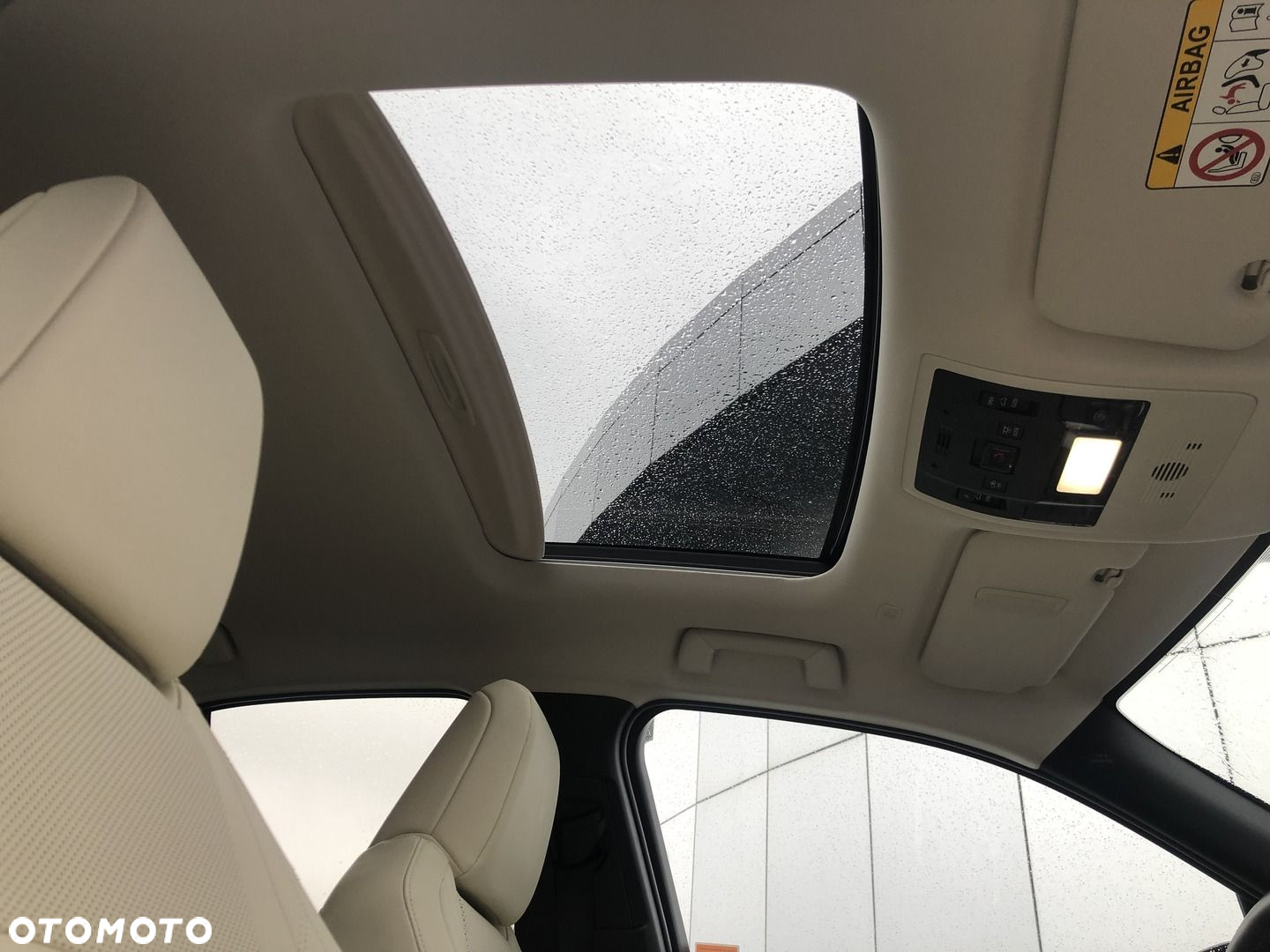 Lexus UX - 27