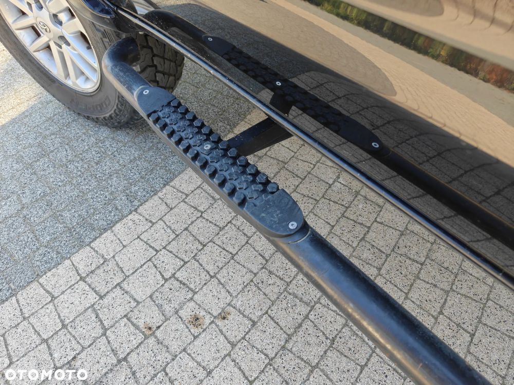 Toyota Hilux - 12