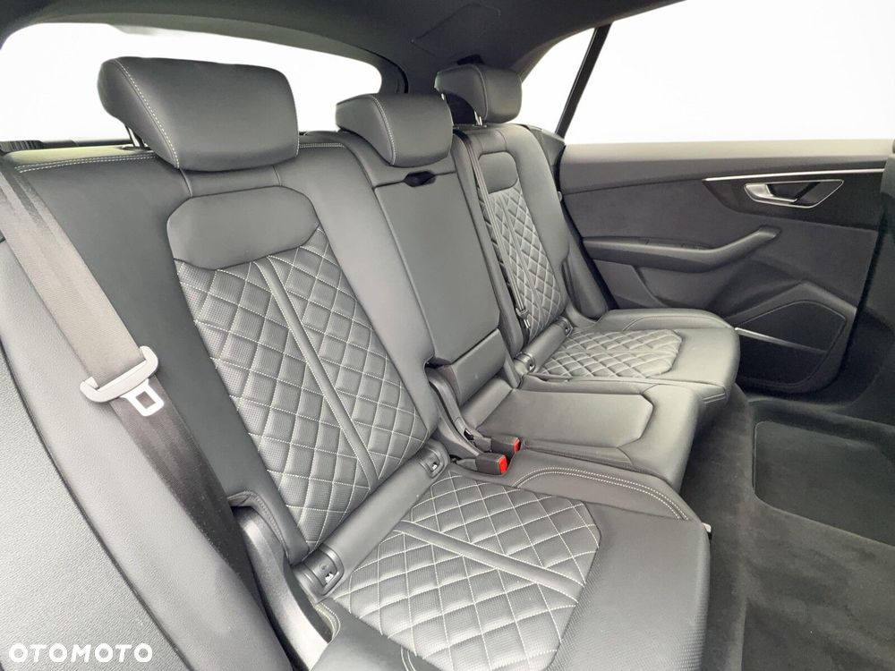 Audi Q8 - 38