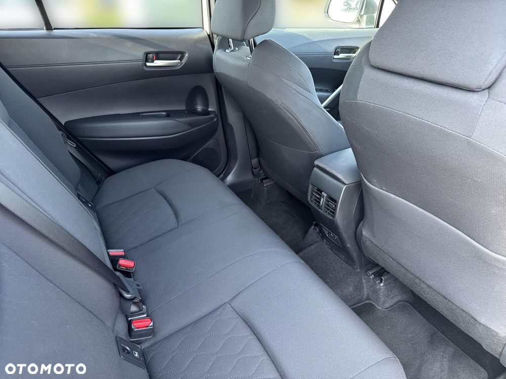 Toyota Corolla Cross - 10