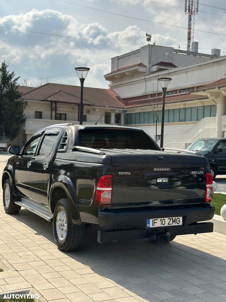 Toyota Hilux 4x4 Cabina Dubla Comfort - 6