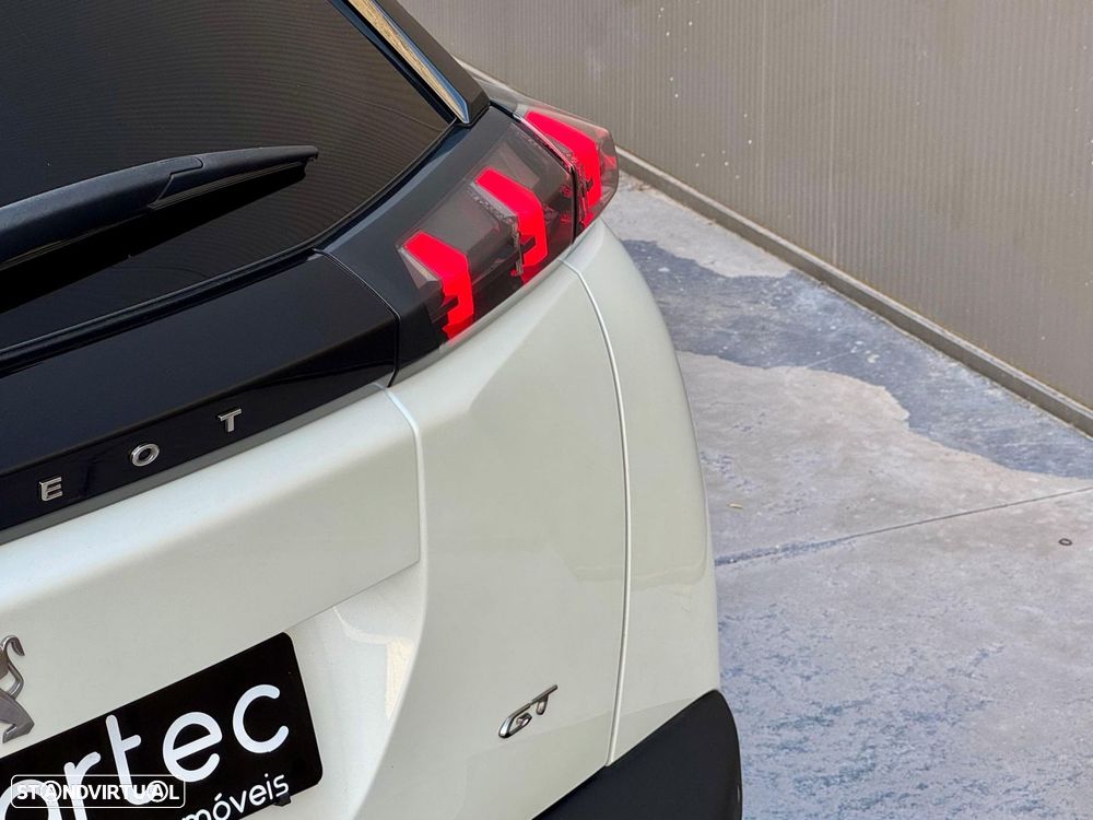 Peugeot 2008 PureTech 155 EAT8 GT - 6